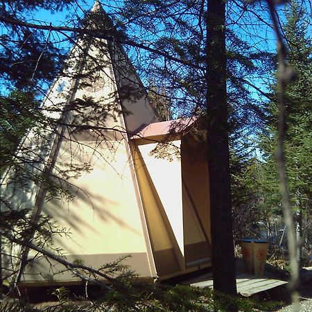 Aux Tipis De La Riviere Sauvage Villa Saint Romain Exteriör bild