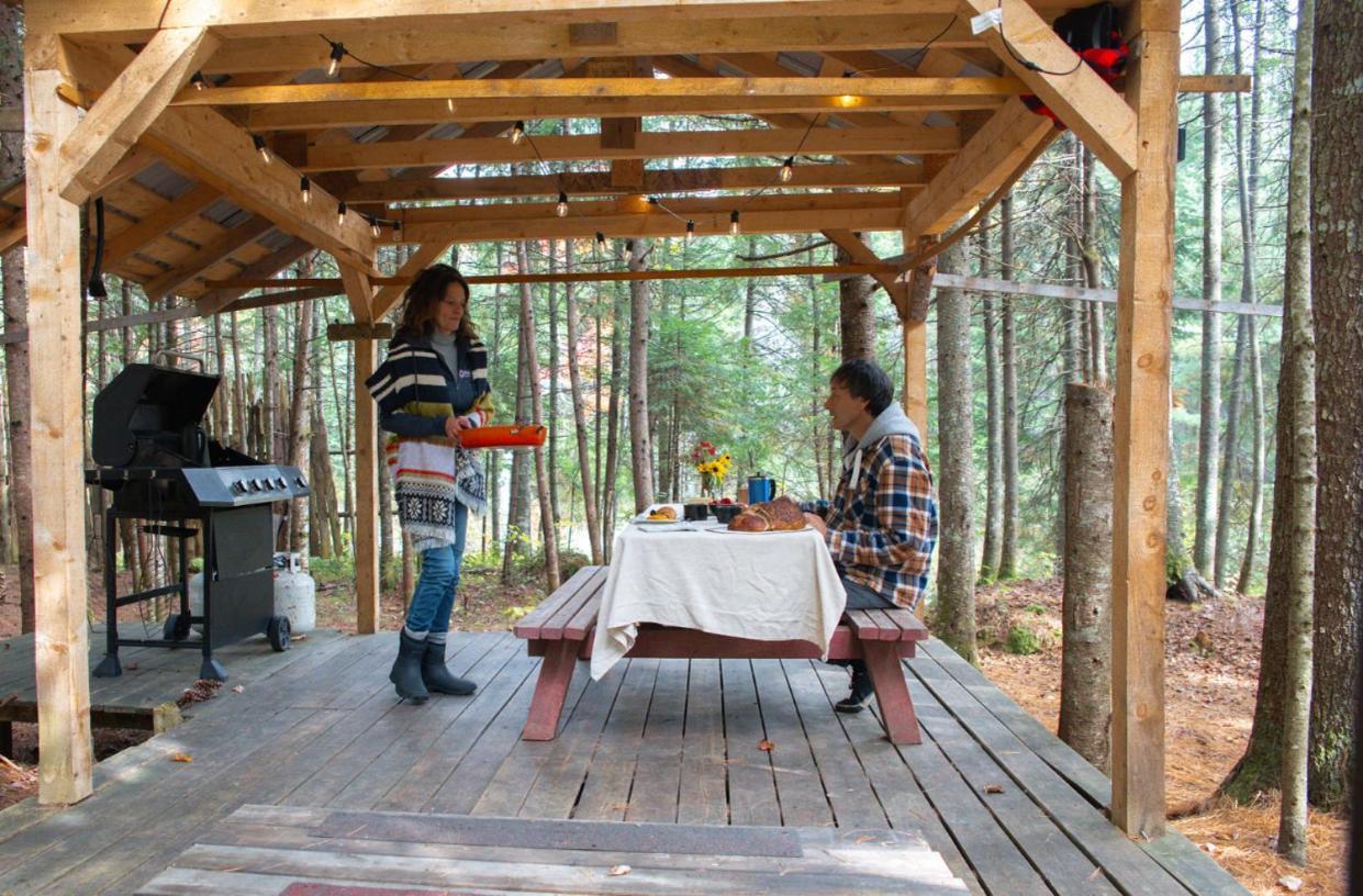 Aux Tipis De La Riviere Sauvage Villa Saint Romain Exteriör bild