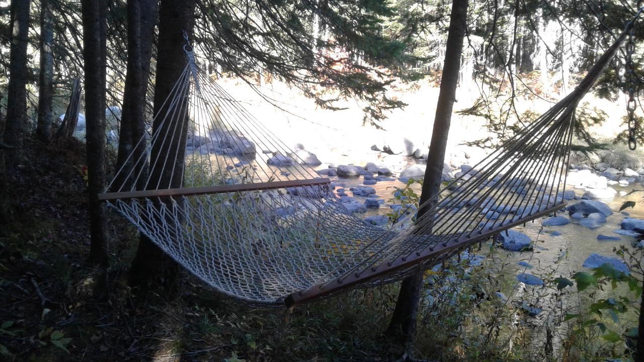 Aux Tipis De La Riviere Sauvage Villa Saint Romain Exteriör bild